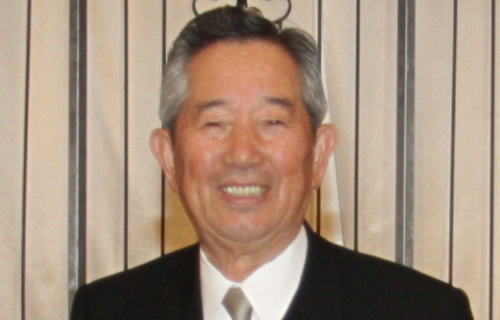 代表取締役会長　　秋山　惇